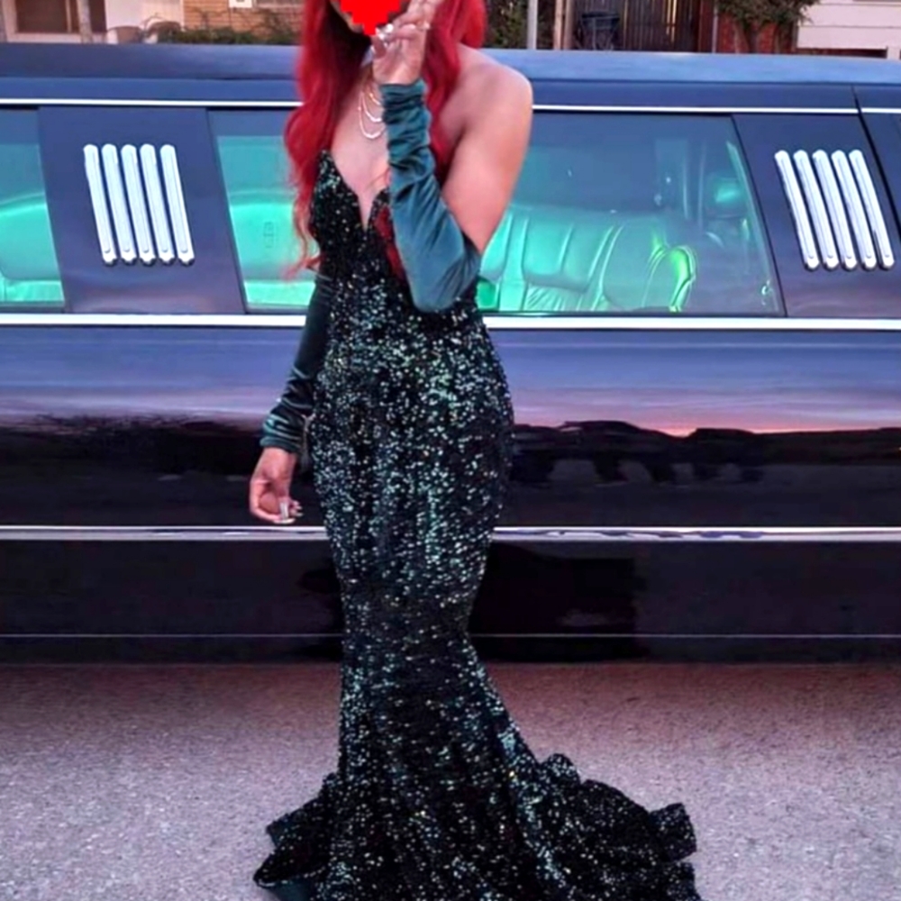 Emerald Green Sequins Formal Dress